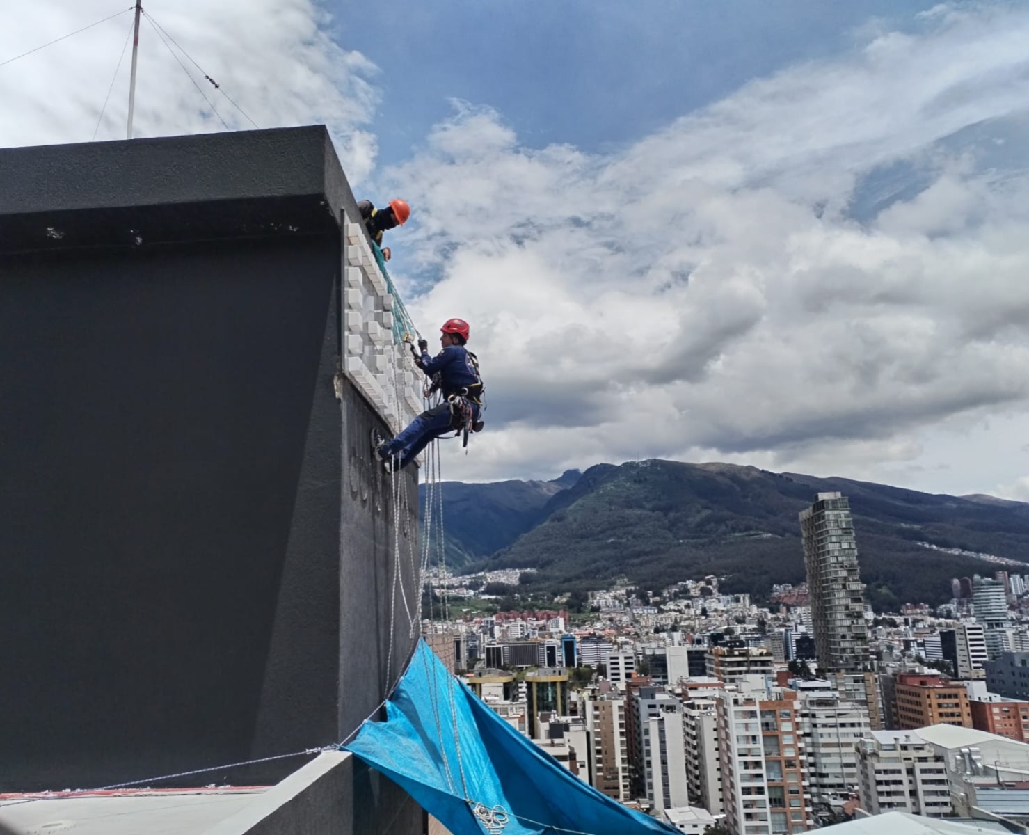 2. Seguridad Industrial y Operaciones Críticas